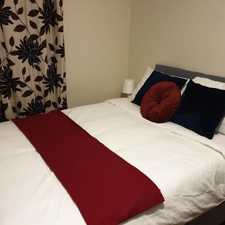 2 Bedroom Lovely Apartment In Woolwich Londen Buitenkant foto